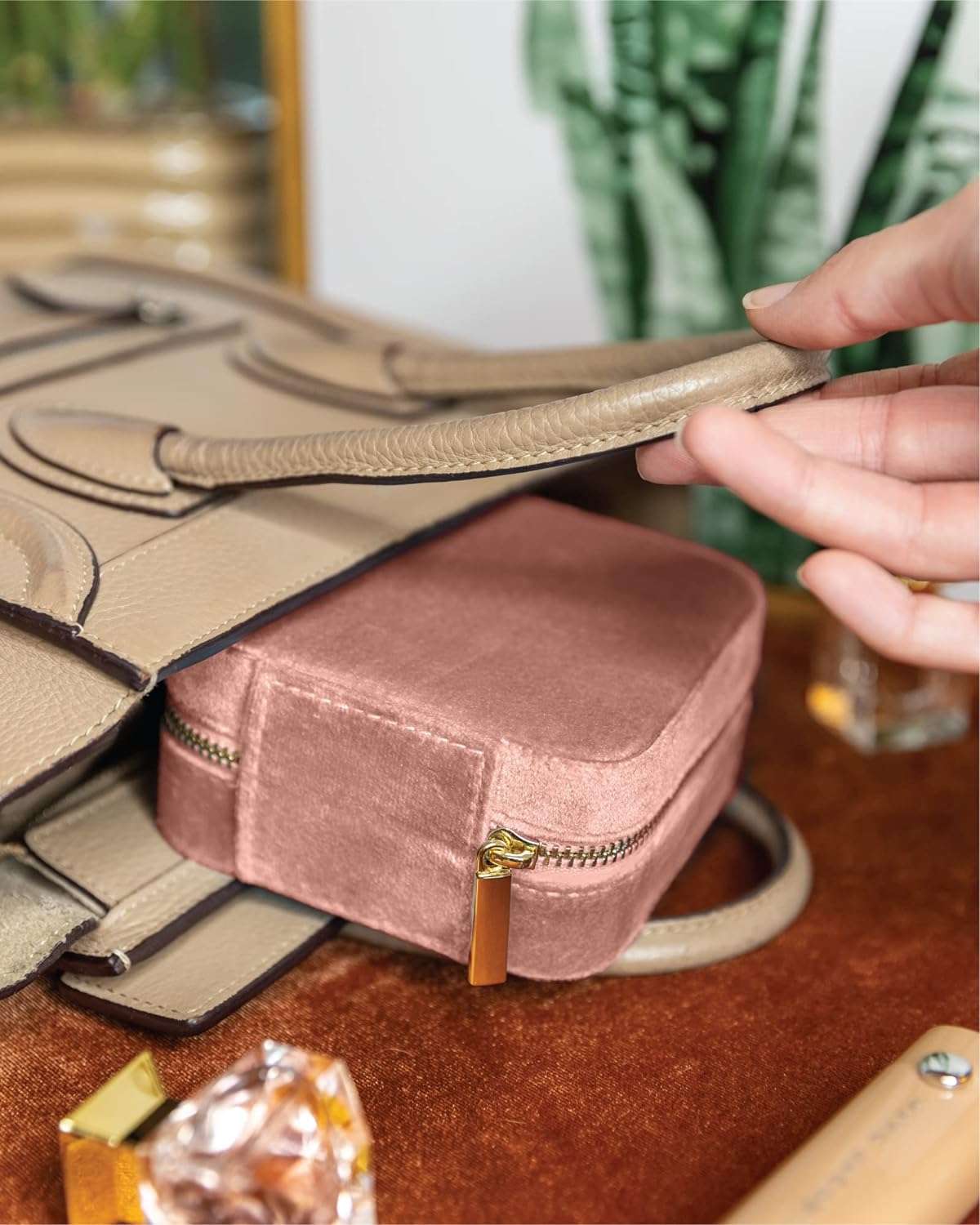 Benevolence LA Plush Velvet Travel Jewelry Organizer Box - Jewelry Boxes for Women, Travel Jewelry Case - Jewelry Travel Organizer for Women - Earring Organizer with Mirror - Dusty Pink - 6