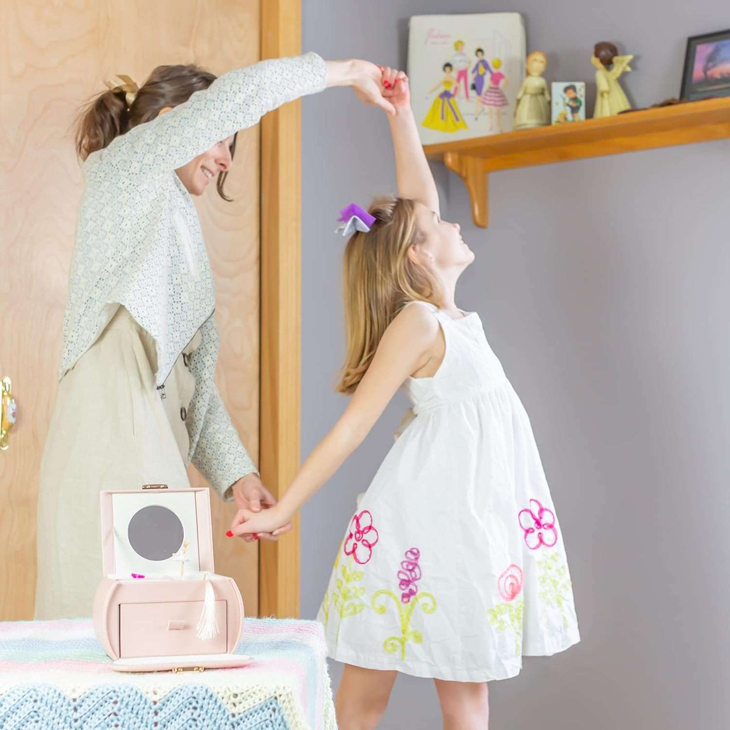 Vlando Kids Musical Jewelry Box for Girls with Drawer, Music Box with Ballerina and Stickers for Birthday Bedroom Decor, Gifts for Girls Kids - Pink - 7