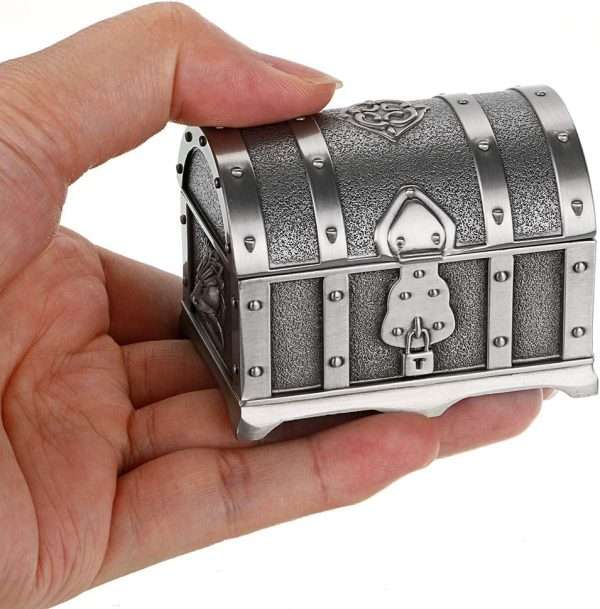 Hipiwe Vintage Metal Jewelry Box Treasure Trinket Chest,Smal Ring Earrings Necklace Keepsake Gift Holder Case for Girls Ladies Women (Small) - 4
