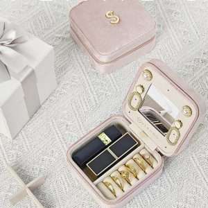 Vlando First Mothers day Gifts for New Mom, M Initial Travel Jewelry Case, Small Jewelry Travel Case, Personalized Travel Mini Jewelry Case, Birthday Gifts for Women Mom Grandma - Letter M, Pink - 6