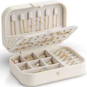 Vlando Travel Jewelry Case for Women Girls Mothers, PU Leather Portable Small Jewelry Box for Rings, Necklaces, Bracelets, Earring Holder Organizer Storage for Travel Gifts Graduation Gifts - Beige - 1