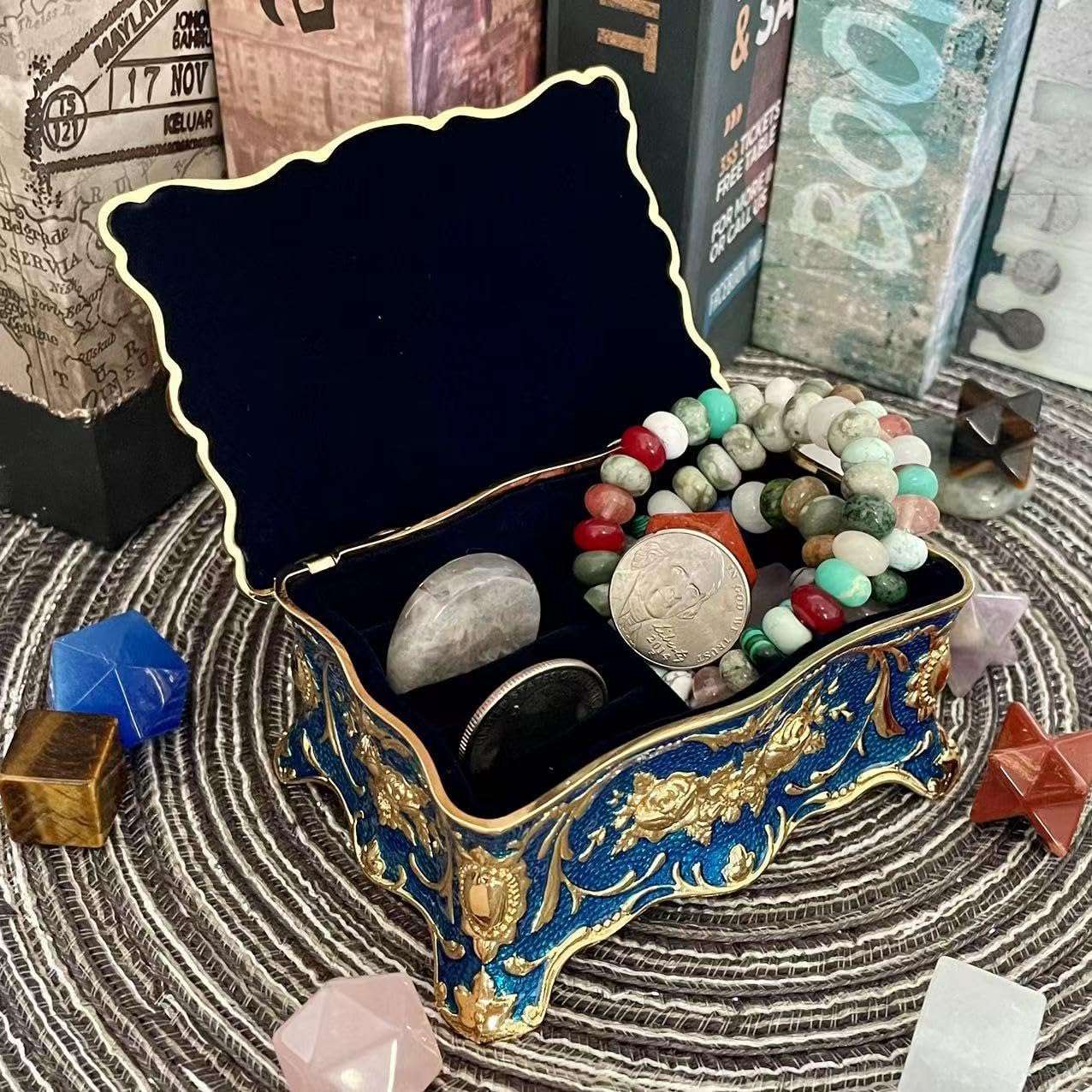Jewelry Chest Rose Pastoral Style Metal Box Trinket Vintage Trinket Gemstone Storage Tray Treasure Souvenir Gift Case for Girls Women (Golden Blue, Small) - 3