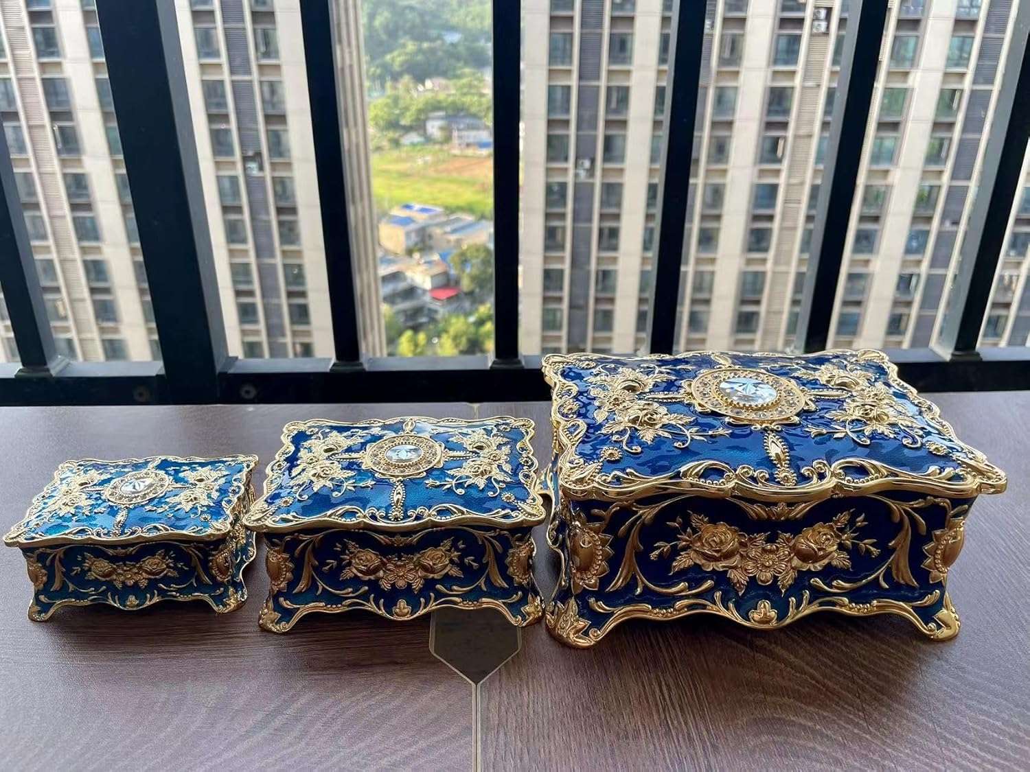 Jewelry Chest Rose Pastoral Style Metal Box Trinket Vintage Trinket Gemstone Storage Tray Treasure Souvenir Gift Case for Girls Women (Golden Blue, Small) - 5