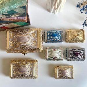 SIWOT Rectangular Classical Patterned Jewelry Box,Metal Retro European Scroll Design Treasure Storage Chest Case for Girls Women (Golden, Small) - 6