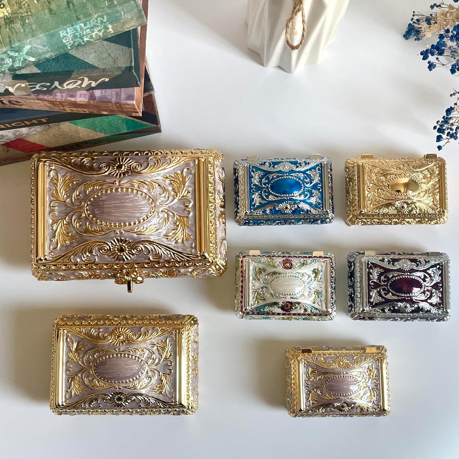 SIWOT Rectangular Classical Patterned Jewelry Box,Metal Retro European Scroll Design Treasure Storage Chest Case for Girls Women (Golden, Small) - 6